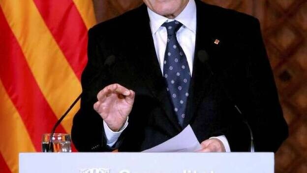 Mas insta Rajoy que ponga "día y hora" para reunirse y hablar de la consulta