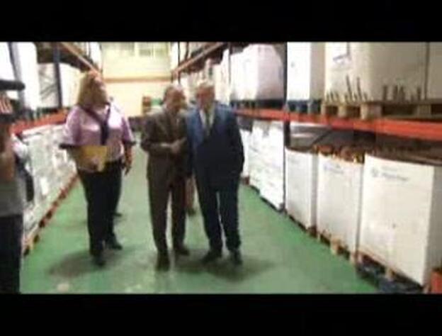 Bravo visita el Banco de Alimentos de Las Palmas