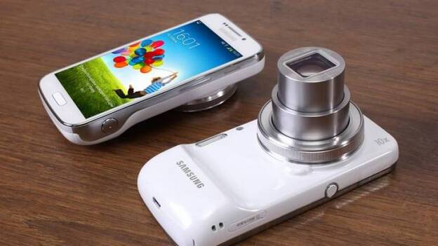 Samsung presenta Galaxy K Zoom, un "smartphone" para la fotografía