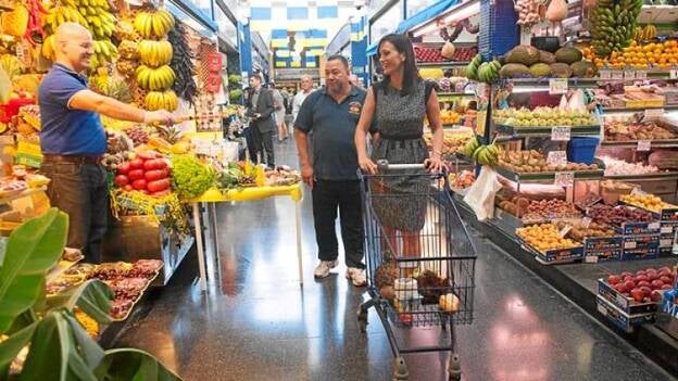 La cesta de la compra, tan cara como en Bilbao