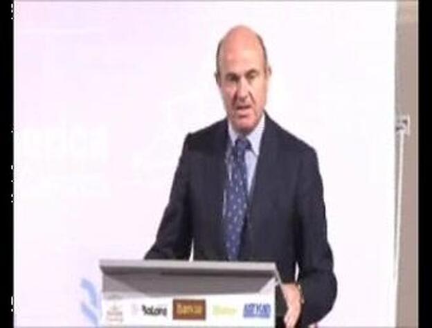 Luis de Guindos, ofrece una conferencia en Las Palmas