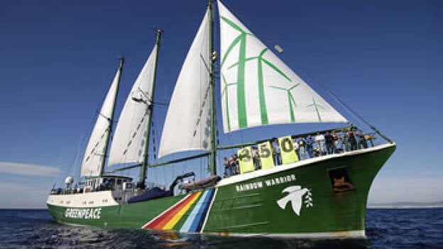 Un velero de Greenpeace recorrerá Valencia, Ibiza y Mallorca contra las prospecciones