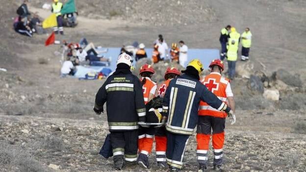 Simulacro de rescate por tierra y aire de un accidente aéreo