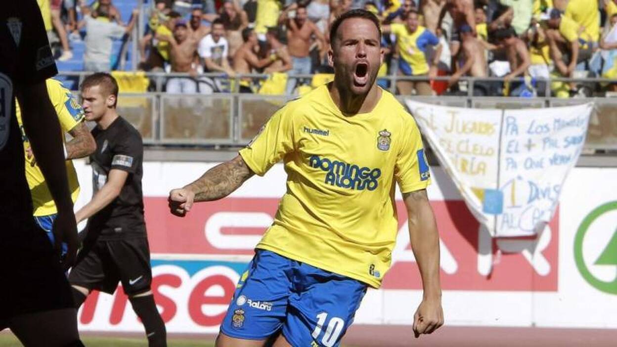 El Córdoba empata y logra el ascenso tras un final bochornoso | Canarias7