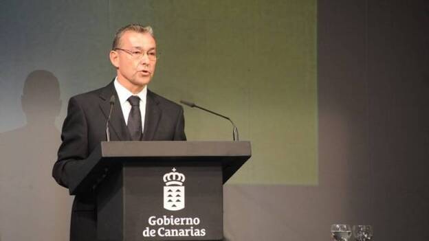 Rivero: "El Ministerio de Industria está empeñado en hacerle daño a Canarias"