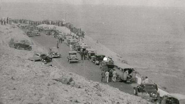 Las pegas de antaño centran una regata histórica en la bahía