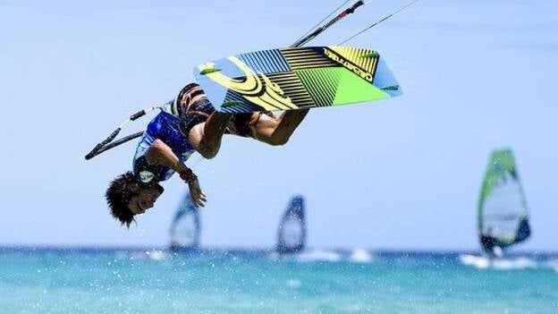 Hoy, finales en la modalidad de kiteboarding