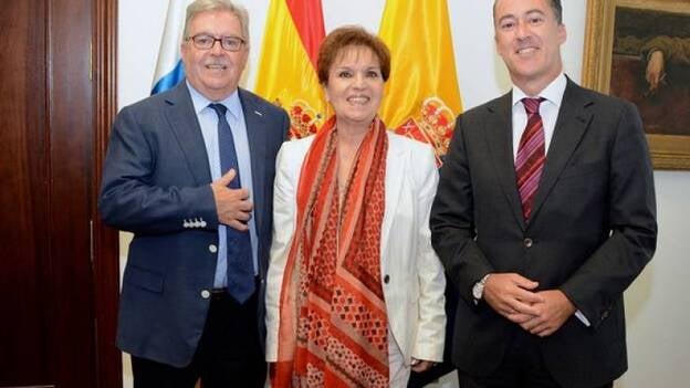 El Cabildo de Gran Canaria se suma a la gira de despedida de la cantante Mary Sánchez
