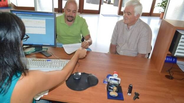 Los dos ediles de Ingenio afines al alcalde Gil abandonan el grupo popular