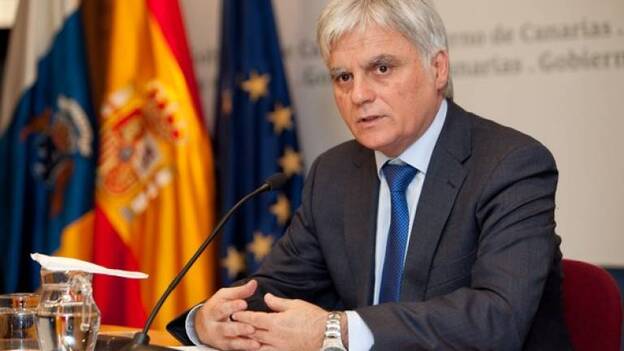 Pérez dice que la soberbia "ciega" a Soria y que "falta a la verdad" al decir que consulta sobre prospecciones es ilegal