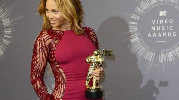 Beyoncé y Miley Cyrus brillan en los MTV VMA