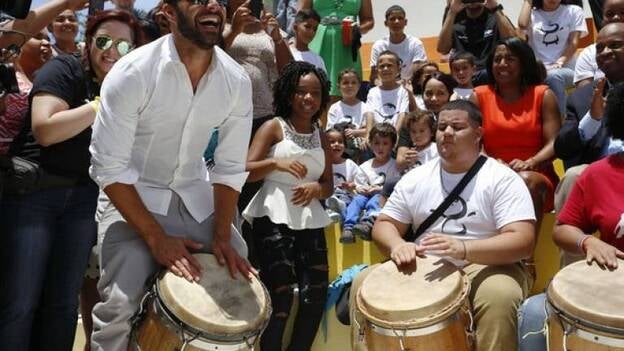 Ricky Martin solidario con los niños