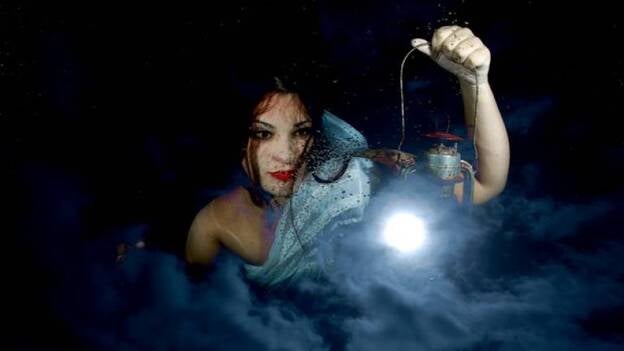 Arte bajo el agua del Charco Azul