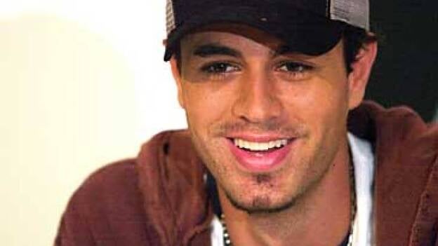 Enrique Iglesias: los hispanos son un "gran motor" de Estados Unidos