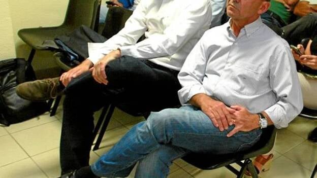 Rivero hurga en la división de CC