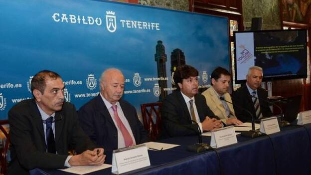 El volcan submarino de El Hierro ha emitido 300 millones de m3 de magma desde su erupción