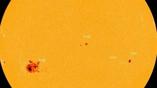 Una gran mancha solar 'apuntará' hacia la Tierra en los próximos días