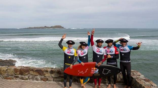 Red Bull Rivals gana la mítica ola de Mundaka