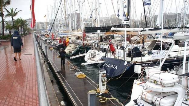 El viento los dejó anclados