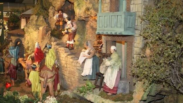 Hiperdino inaugura su belén en Miller