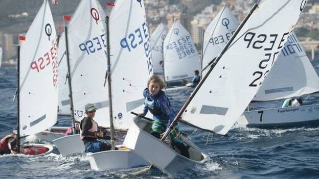 El catalán Nacho Dávila comienza mandando