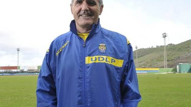 Paco Herrera: "En la UD he vuelto a ser feliz; no le fallaré al club"