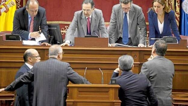 La reforma del Estatuto de Canarias vuelve a las Cortes