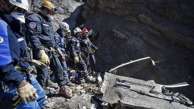 Lo que quedó del avión