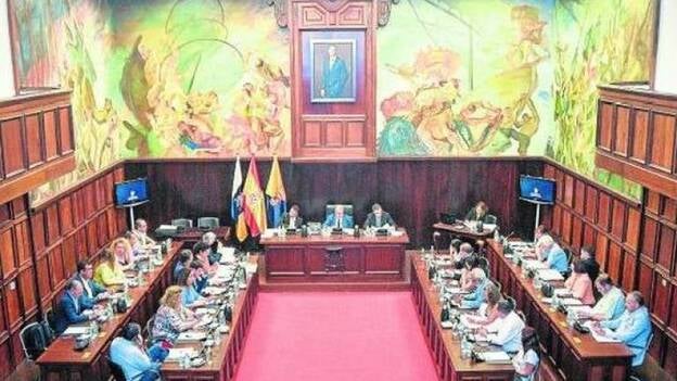 El Siam Park solo entrará en El Veril con la suspensión del tren