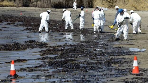 Marea negra en California