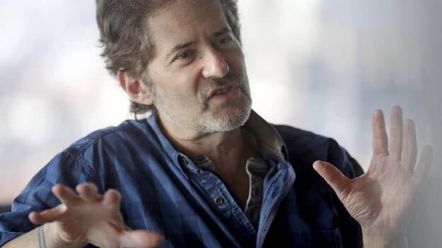 Se estrella la avioneta de James Horner, compositor de la música de "Titanic"