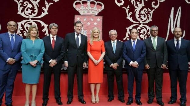 Los siete consejeros de Cifuentes toman posesión