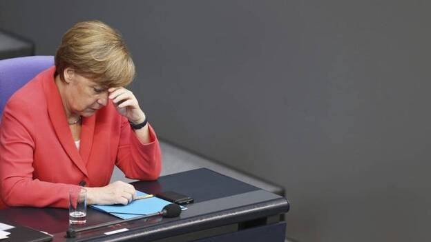 Merkel presenta el "duro" acuerdo con Grecia como la única solución posible