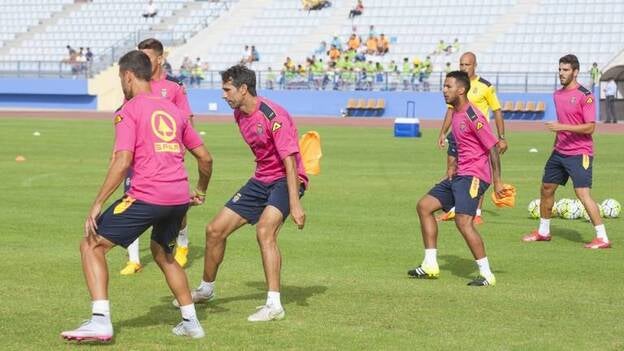 Entrenamiento amarillo en el Estadio de Maspalomas