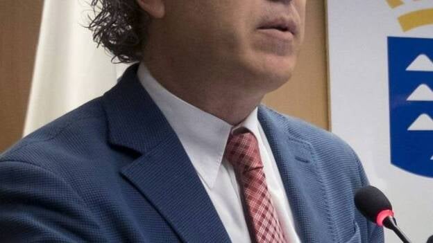 Morera se compromete a mejorar las infraestructuras del Materno infantil de Gran Canaria