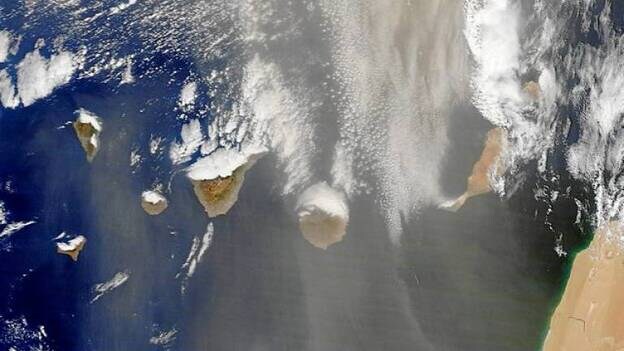 La tormenta de arena engulle toda Canarias
