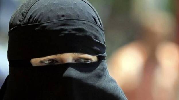 El Estado Islámico ejecuta a una joven siria por criticar al grupo a través de Whatsapp