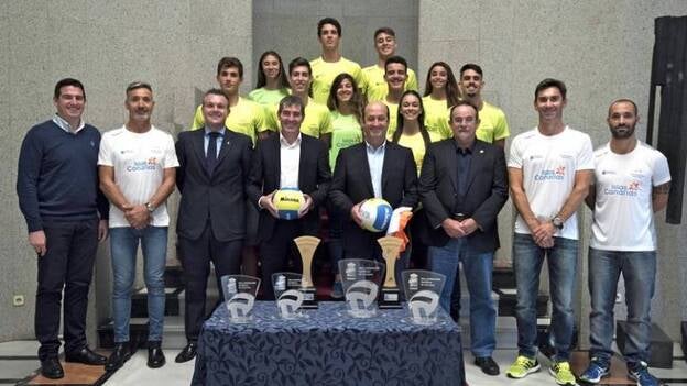 Agasajo del Gobierno autonómico para la laureada selección canaria