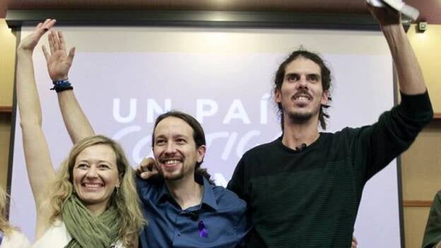 Iglesias acusa a Rajoy de "mirar para otro lado" con el cobro de comisiones de Gómez de la Serna y De Arístegui