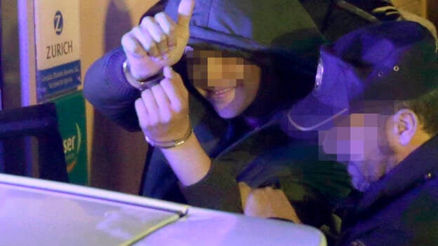 Un joven agrede a Rajoy en su paseo por Pontevedra