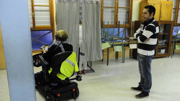 La jornada en las urnas en Canarias (II)