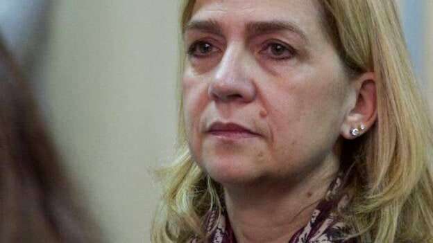 La infanta soporta hierática su peor pesadilla