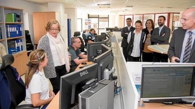 37,7 canarias piden cada día ayuda contra el maltrato