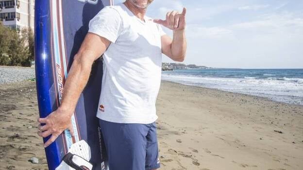 Björn Dunkerbeck: «Mi reto es navegar a 100 kilómetros por hora»