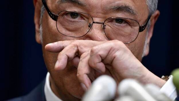 El ministro nipón de Economía presenta su dimisión por un caso de corrupción