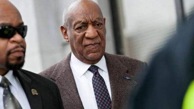 El juez ve indicios suficientes para procesar por agresión sexual a Bill Cosby