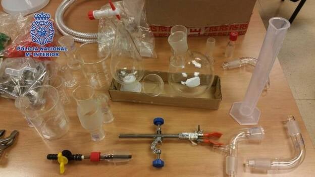 Desmantelan un laboratorio de drogas sintéticas y se inacutan de 122 kilos de APAAN