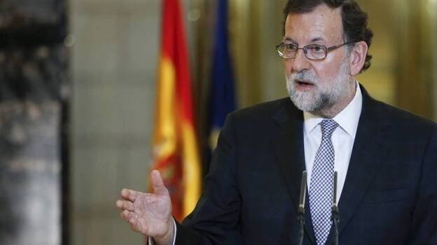 Rajoy anuncia que el déficit de 2015 cerró en el 4,5%, tres décimas por encima del objetivo fijado