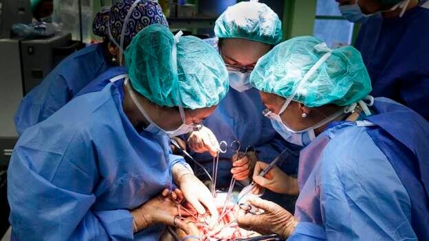 La cirugía y la quimioterapia hipertérmica aumentan la supervivencia