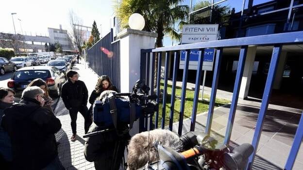 Incautan un avión y 36 coches de lujo en la operación contra la cúpula de Vitaldent